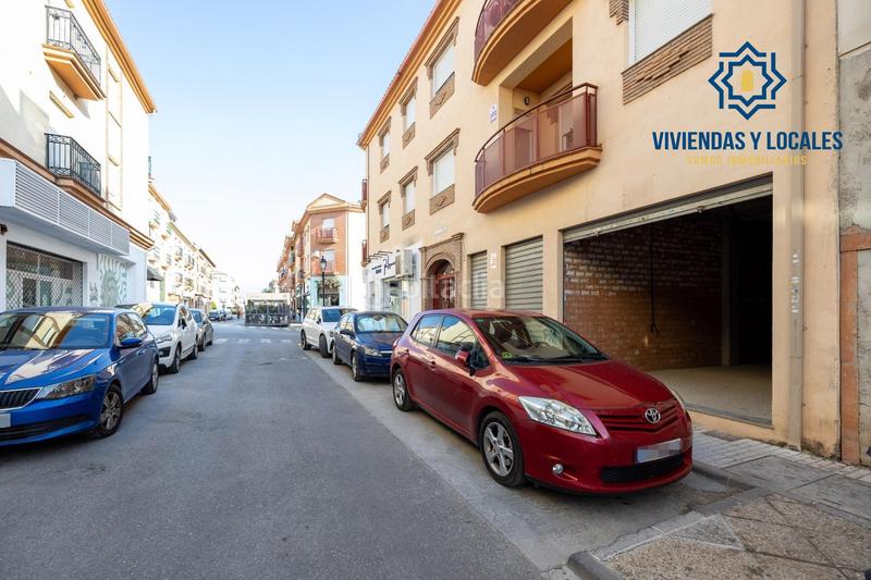 Foto 58e0076c-a3d7-4251-9cda-7e73b9b83e8e. Locale commerciale in Peligros