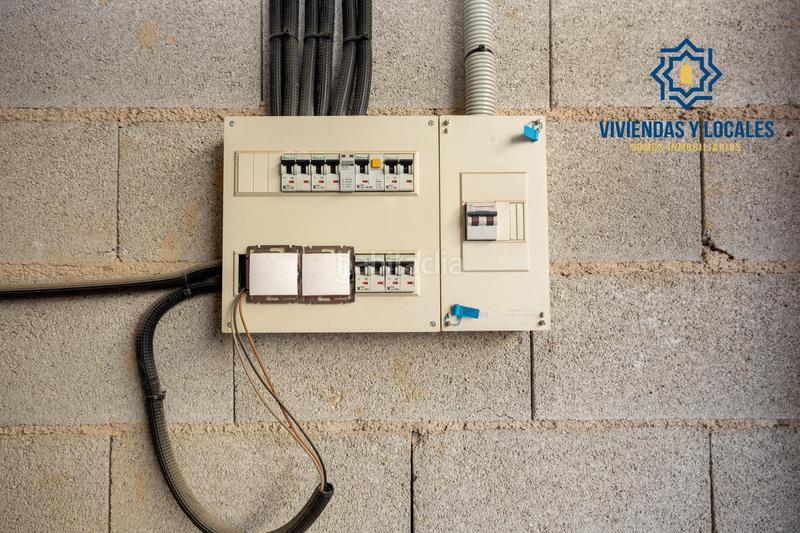 Foto b60c3131-f5bc-4623-ac6f-7080ba6a0e92. Locale commerciale in Peligros