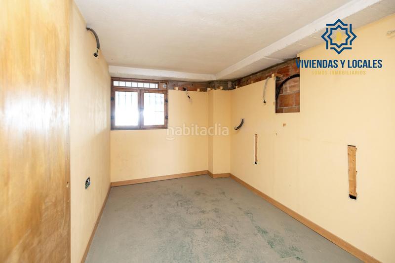 Foto bc6d65b8-28a9-420b-a3b9-79f089bdd470. Locale commerciale in Peligros