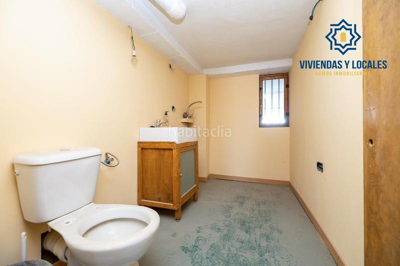 Foto f912efdb-528c-478b-9e2d-61fe0b153fba. Locale commerciale in Peligros