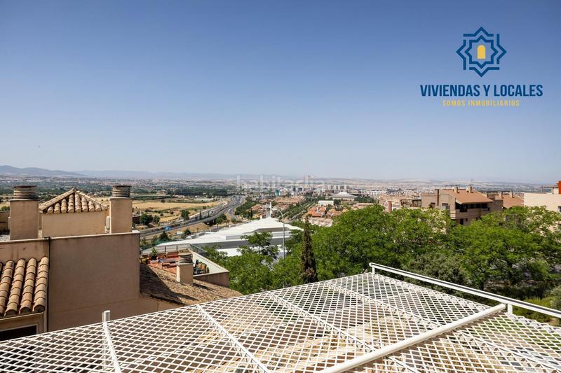 Foto 3ad7528f-5861-40bd-8bbf-e2074c9bd168. Casa pareada espectacular unifamiliar en el serrallo en Granada