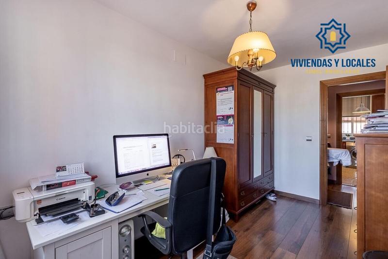 Foto 8487b5f8-94e7-4555-8851-eb57c143b1df. Casa adosada preciosa casa en la zubia en La Zubia Ciudad Zubia (La)