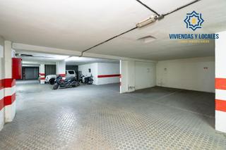 Parking coche  Calle pedro antonio de alarcon. Estupenda plaza de garaje con excelente situación