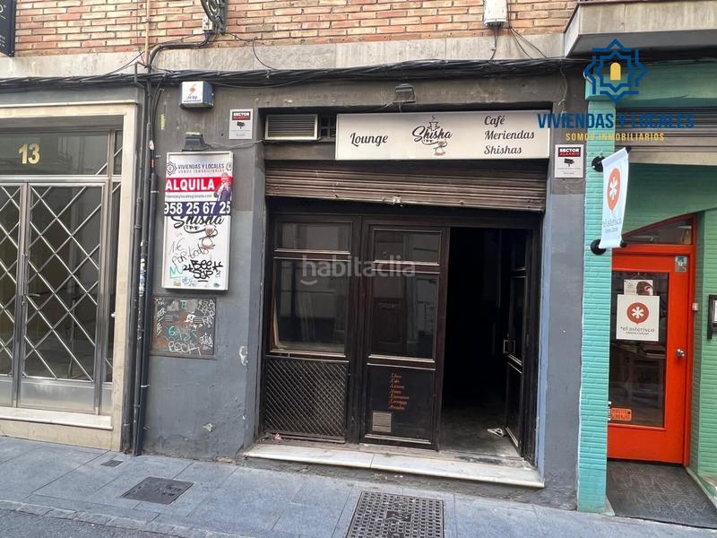 Foto 5d6c1953-5a92-49f9-9cbe-dc334b73a88d. Alquiler local comercial local disponible con licencia de hostelería junto a puentezuelas en Granada