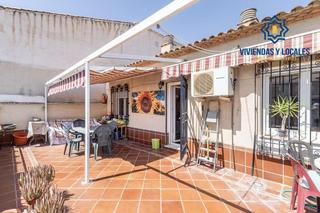 Àtic a Calle san juan de dios 35. Atico con gran terraza en pleno centro de granada
