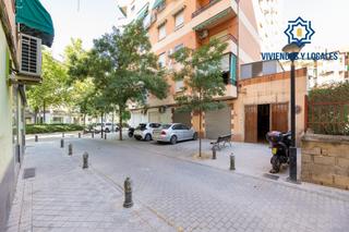Local Comercial en Barrio de Zaidín