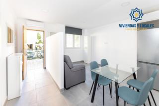 Appartement  Calle friburgo. Inversores !!! gran oportunidad se vende piso en juan pablo ii g
