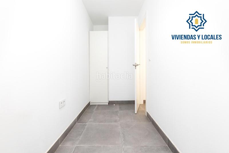 Foto abfaa91c-4b40-4ee5-87b3-a6dc7f1ff819. Apartamento inversores !!! gran oportunidad se vende piso en juan pablo ii en Granada