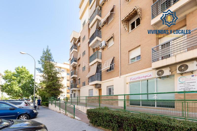 Foto d342a215-e32a-4337-98fe-bffab11d2999. Apartamento inversores !!! gran oportunidad se vende piso en juan pablo ii en Granada