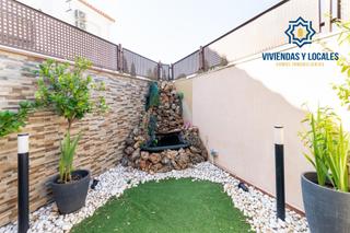 Reihenhaus in Peligros. Casa a la venta en peligros con grandes espacios y vistas despej