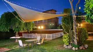 Chalet à La Zubia Ciudad. Chalet en venta en la zubia con licencia turística