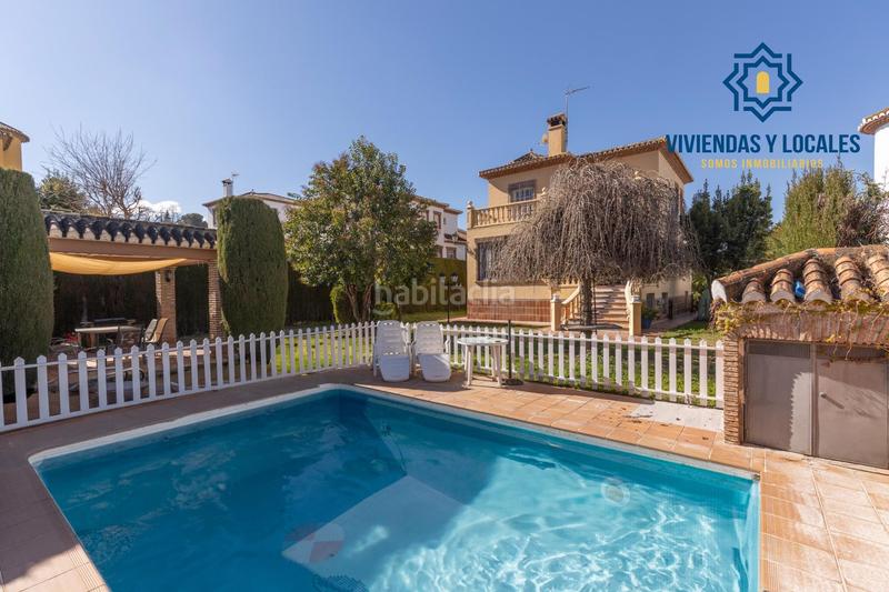 Foto 44193c6e-d76c-4003-abd5-61c7a720dcb3. Chalet  en venta en la zubia con licencia turística en Zubia (La)