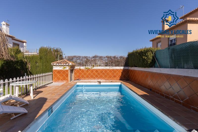 Foto 6c879d3c-55d6-4f80-bbbb-e8a459fbf2ce. Chalet  en venta en la zubia con licencia turística en Zubia (La)
