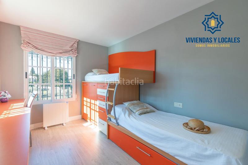 Foto b5bea82c-0c73-40a0-a12e-6c8a815e684a. Chalet  en venta en la zubia con licencia turística en Zubia (La)