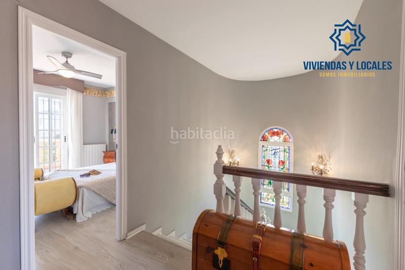 Foto d1f7e94a-9266-45d1-b2a1-1b8e7624fe8c. Chalet  en venta en la zubia con licencia turística en Zubia (La)