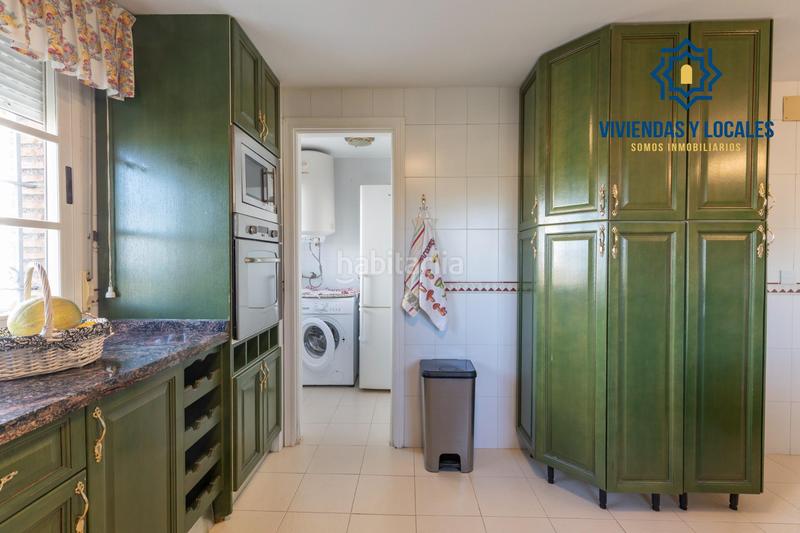Foto dcf94049-8c4f-448c-88a3-d9b39d1b1b58. Chalet  en venta en la zubia con licencia turística en Zubia (La)