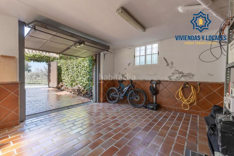 Foto ff19b0d7-69f1-47e5-99ef-f2d2ae5e413c. Chalet  en venta en la zubia con licencia turística en Zubia (La)