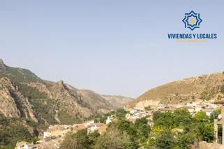 Terreno residencial en Camino de la sierra 4. Oportunidad de negocio para promotores y constructores junto a s