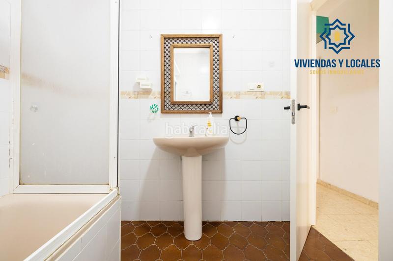 Foto ba18b035-9e64-4db7-be71-fbfa0db7822e. Apartamento  de 2 dormitorios junto a triunfo en Granada