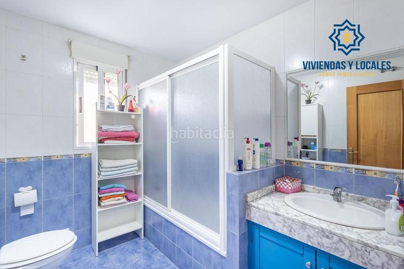 Foto 39f5cd3a-ee33-4f6c-a8d9-5d369c67e4dc. Casa adosada bonita vivienda unifamiliar zona bellavista en Cájar