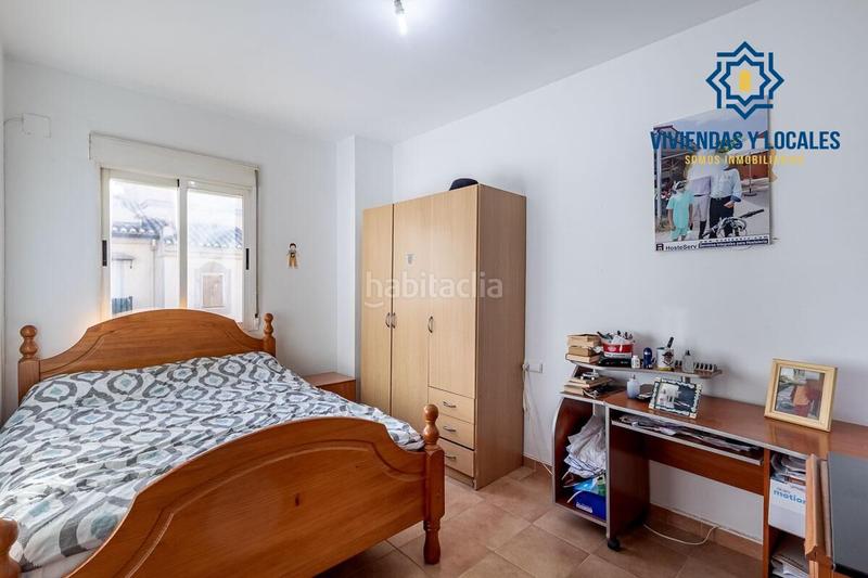 Foto 5107db51-cc3f-4cff-9beb-04d2fb9a647e. Casa adosada bonita vivienda unifamiliar zona bellavista en Cájar
