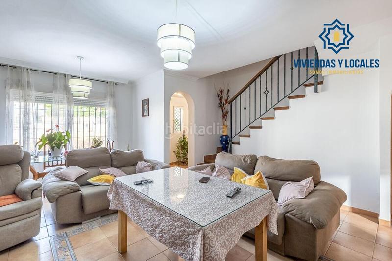 Foto bcda052a-4a53-4959-90a6-cdb52255bed9. Casa adosada bonita vivienda unifamiliar zona bellavista en Cájar