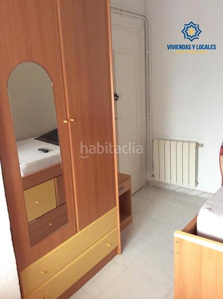 Foto 606fb346-8742-4d6d-923d-f4d9d5cf36fe. Alquiler piso en calle san benito s/n piso de tres dormitorios ideal estudiantes en Granada