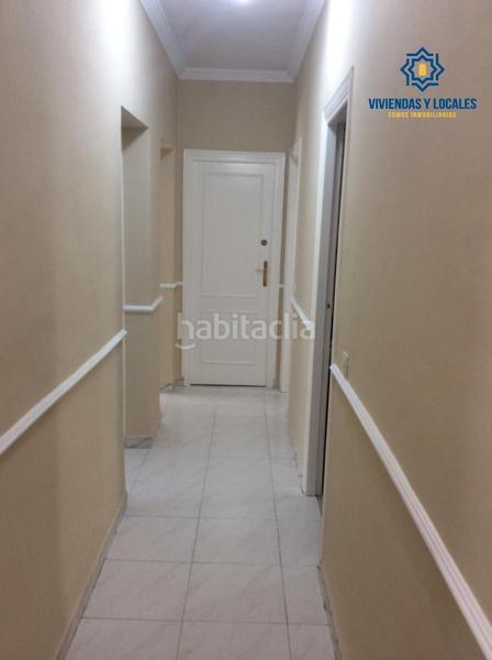 Foto d16100cf-5903-48c7-bf0c-e07365bc70f7. Alquiler piso en calle san benito s/n piso de tres dormitorios ideal estudiantes en Granada