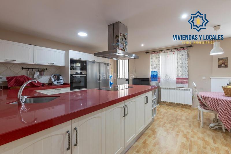 Foto 0e34a6e9-1187-4fc9-9acd-3a00c1efdcb9. Chalet exclusiva casa independiente en el chaparral, . una joya en una de las zonas más demandadas. en Albolote