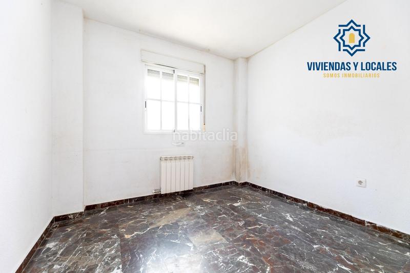 Foto e7e5f296-540f-4623-acb9-40e85b993114. Chalet  con gran parcela y piscina en loma verde, en Albolote