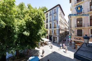 Appartement à Calle san sebastian 7. Piso centro