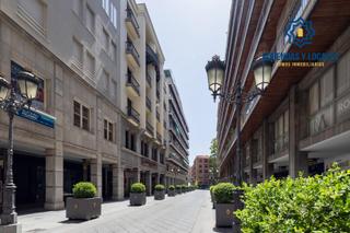 Etagenwohnung  Angel ganivet. En venta piso en granada centro con terraza en ganivet