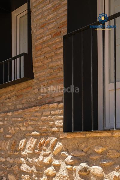 Foto af4db367-af55-4fc8-99a0-2e22b695d75a. Piso horno de vidrio, monte de piedad 7 y 9 b en Granada