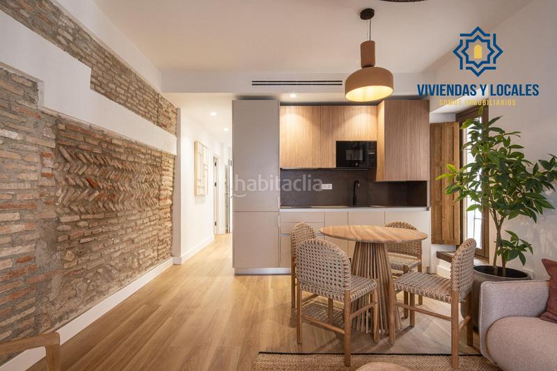 Foto cdbe7a84-df39-475f-a745-5576ad0a0ce1. Piso horno de vidrio, espino 1 a en Barrio de Albaicín Granada