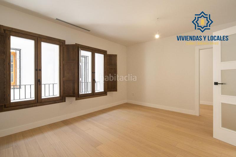 Foto fc6f6c4c-45ea-4069-98d0-10da0f1af4e7. Piso horno de vidrio, espino 1 c en Barrio de Albaicín Granada