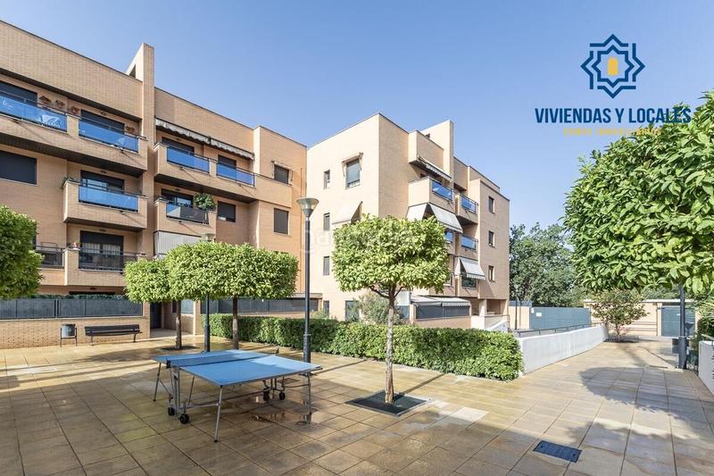 Foto 6f99a9c3-97cf-4ddd-b3b2-1b21e16b7f7f. Piso  de dos dormitorios junto a parque almunia con piscina comunitaria en Granada