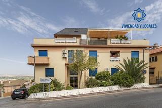 Piccolo appartamento in Barrio de la Vega. Apartamento en el barrio de monachil