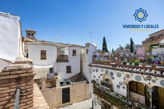 Maison jumelée  Calle horno san agustin. Encantador adosado con terraza reformado en el corazón del albay
