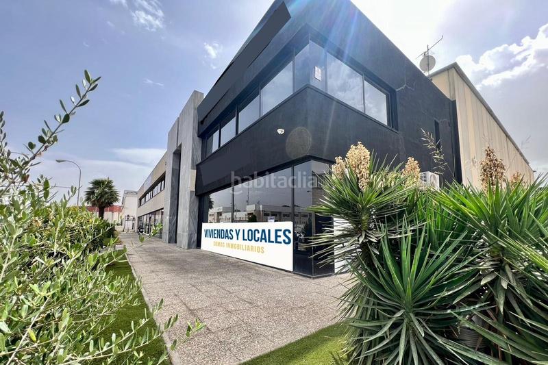 Foto 22c4226b-9340-4212-b9d0-52ab2e985257. Location local commercial dans Barrio de Zaidín Granada