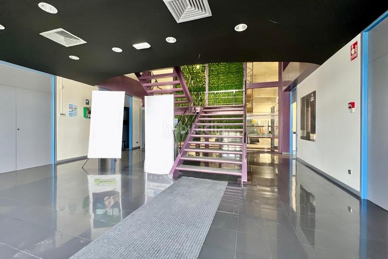 Foto 3da966f3-e1e8-4232-93a3-2303d9844fe2. Miete geschäftsraum in Barrio de Zaidín Granada