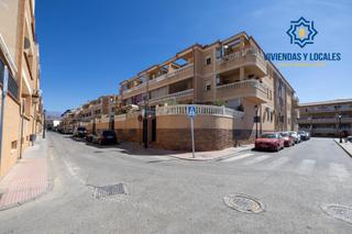 Pis a Residencial Triana - Barrio Alto. Piso con terraza y garaje junto al futuro metro en las gabias