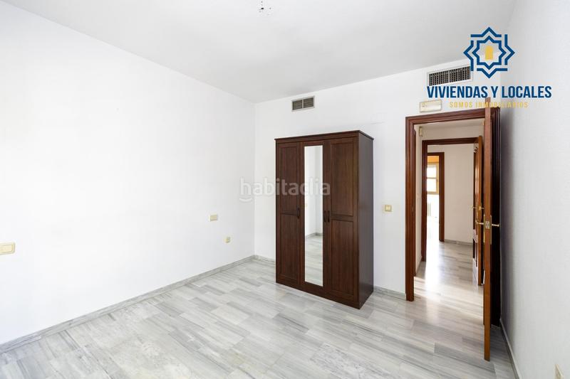 Foto 89350f59-f499-40b0-8efe-52513f44441a. Appartamento con piscina in Camino de los Neveros - Serrallo Granada