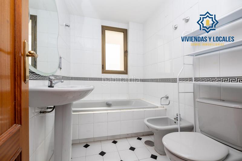 Foto 909d0260-a3a6-43a8-9b0a-8bc80e52b23d. Appartamento con piscina in Camino de los Neveros - Serrallo Granada