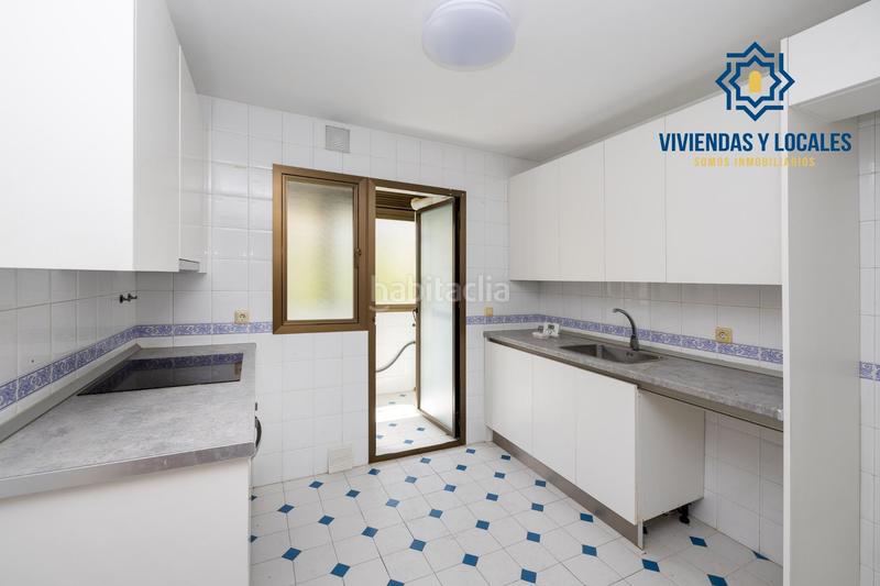 Foto aa1ef331-2dc5-4a66-9fa3-45b9ba43a46a. Appartamento con piscina in Camino de los Neveros - Serrallo Granada