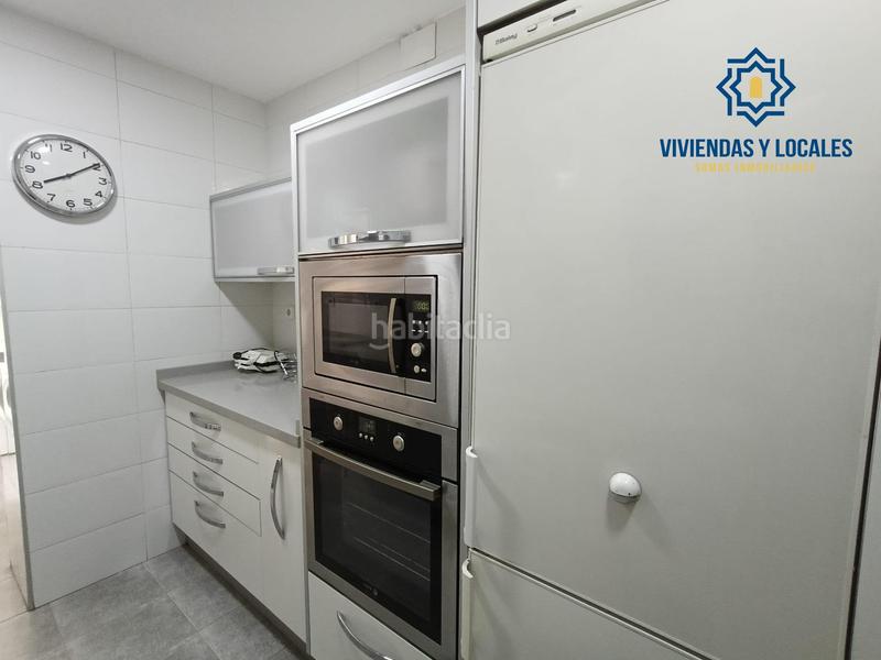 Foto b4fa38ec-b7eb-49a3-b9e4-82c329656dce. Affitto appartamento con parcheggio in Camino de Ronda Granada