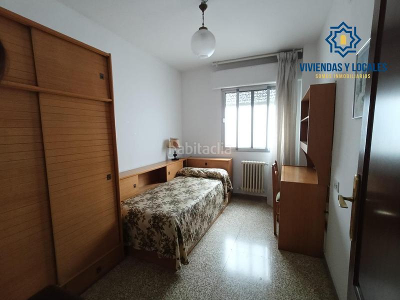 Foto ce27f7ae-2b61-4139-8fcf-e1ee62dbc0ae. Alquiler piso en alquiler piso cuatro dormitorios con terraza junto a recogidas en Granada