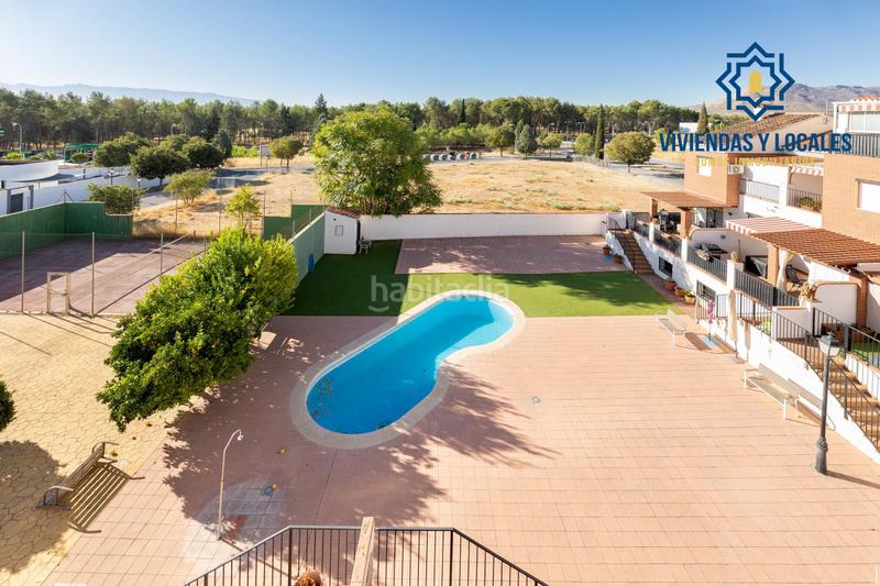 Foto 8c1d9a99-719e-4932-9147-cad8be65fb99. Casa adosada  con piscina y pádel en urb. llanos de silva en Atarfe