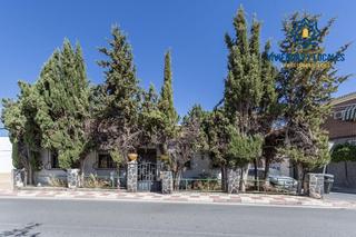 Terreno residencial en Polideportivo. Magnifico terreno urbano en esquina con la orientacion ideal en