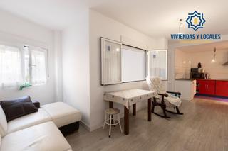 Appartement à Avenida de ogijares 13. Piso en el centro de armilla