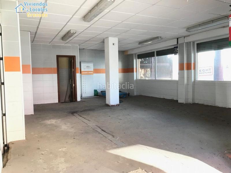 Foto a7951fb7-fd61-4db7-bf32-bfd0fa724662. Lloguer local comercial a calle maestro montero 1 a Granada